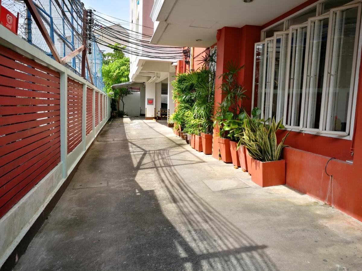 J.Residence Samut Prakan Exteriér fotografie